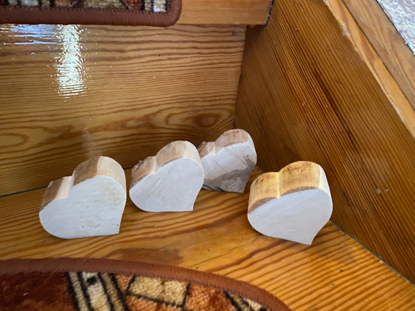 Herz Holz mit Rinde Deko für Baumscheiben Holzscheiben Birkenscheiben Hochzeitsdeko Tischdeko