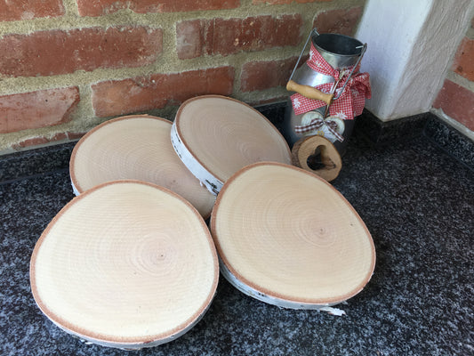 Birkenscheiben in Natur und geschliffen, Tischdeko Baumscheiben Holzscheiben